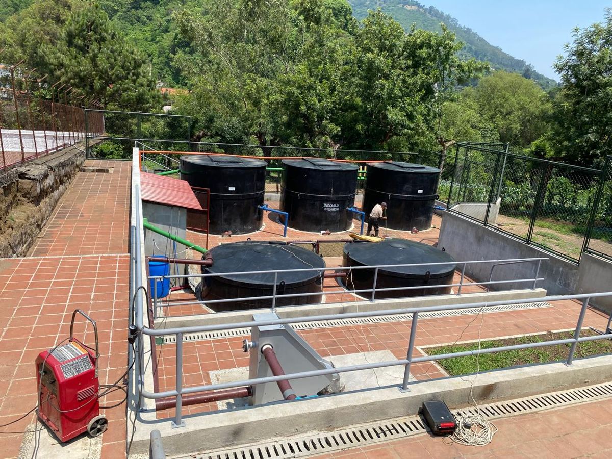 Reactor y conexiones